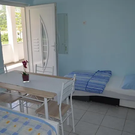 Appartement Alen Draga Bašćanska